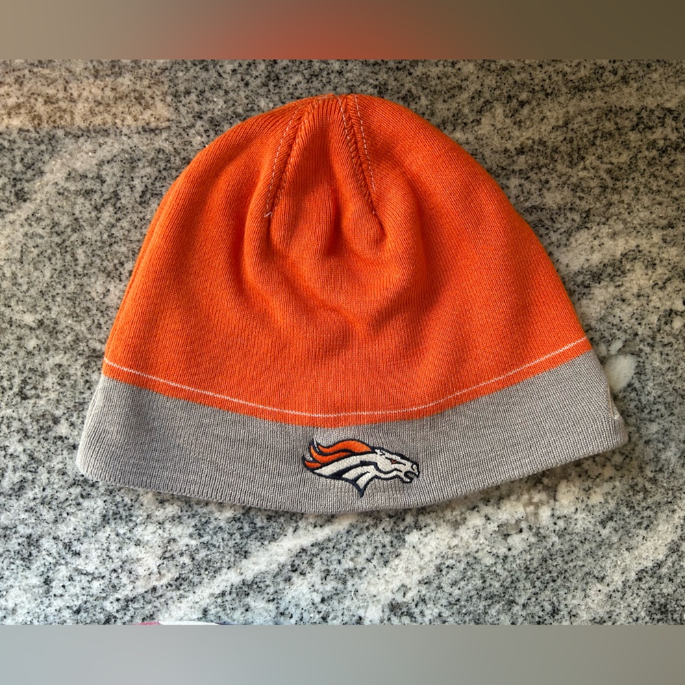 Reebok NFL Denver Broncos Orange Gray Knitwear cap hat beanie one size fits most